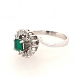 Pre Owned 18ct White Gold Emerald and Dimond Cluster Ring ZA462